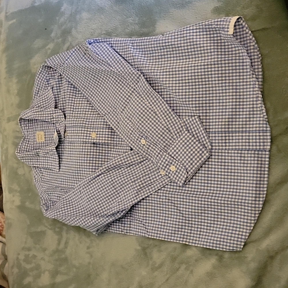 JCrew boys button down shirt. Sz 8. Worn once. Pet/Smoke free home.